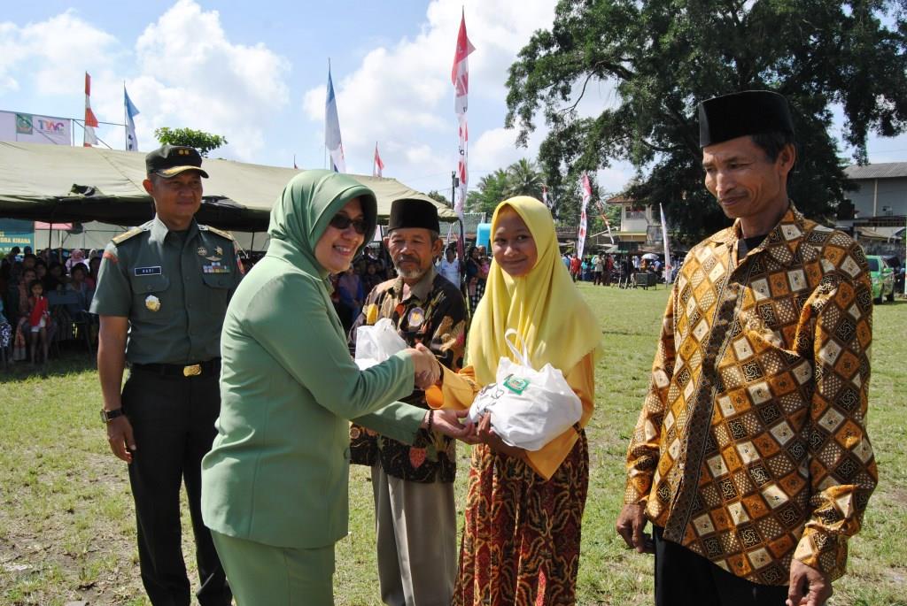 Peringati HUT Persit ke 73, Korem 073/Makutarama Gelar Bhakti Sosial